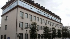 HAPŠENJE ZBOG ZLOUPOTREBA Privedeni pomoćnik vojnog pravobranioca i sudski veštak