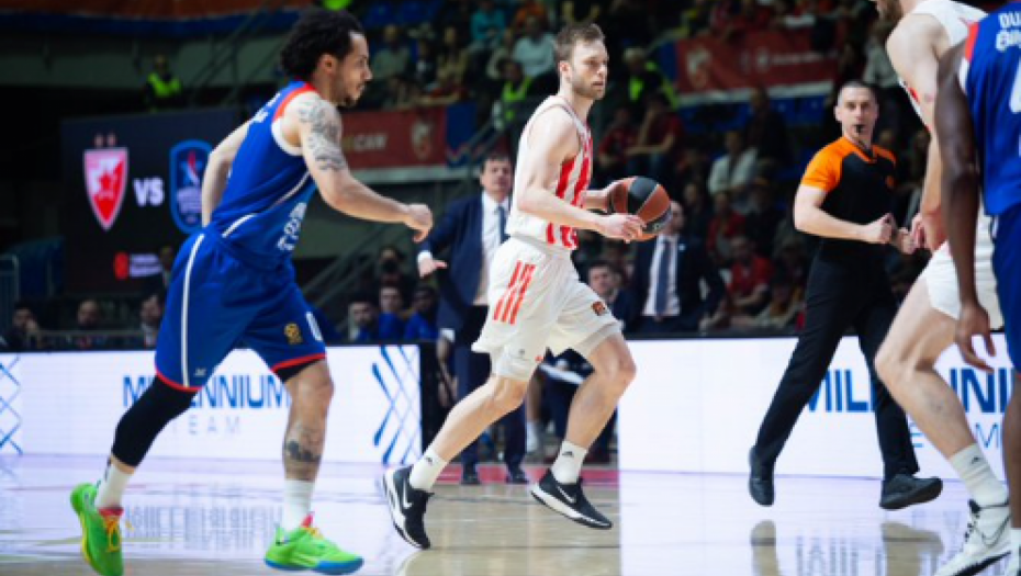 PAO EVROPSKI ŠAMPION U "PIONIRU!" Crveno-beli pobedili Efes pred svojim navijačima i časno se oprostili od Evrolige za ovu sezonu!