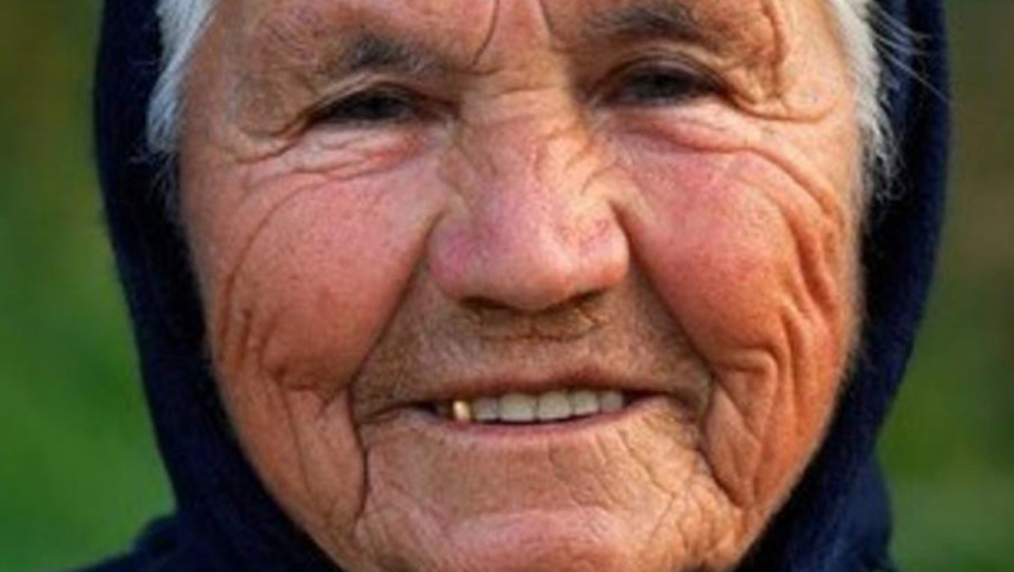 SAMO JEDNA KAŠIČICA DNEVNO Pomešajte ova tri sastojka i budite sigurni da ćete doživeti stotu