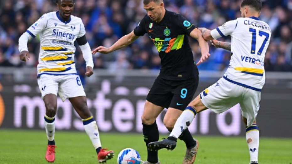 POBEDA "NERAZURA!" Barela i Džeko doneli pobedu Interu protiv Verone!