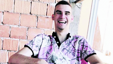 I DALJE NA LEČENJU U ZATVORSKOJ BOLNICI Godinu dana prošlo od krvavog zločina: Ilija svirepo ubio majku, oca i dedu