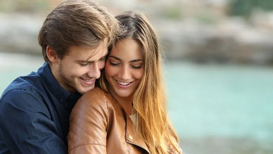 ODGOVOR ĆE VAS IZNENADITI Evo šta žene prvo primete kod muškaraca, a muškarci kod žena