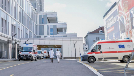 AUTOBUS UDARIO PEŠAKA Sa teškim povredama prevezen u Urgentni centar