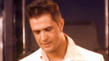 NJEGOV NAJVEĆI HIT I DALJE PEVATE! Pevač nestao sa scene u jeku popularnosti, pa postao doktor!