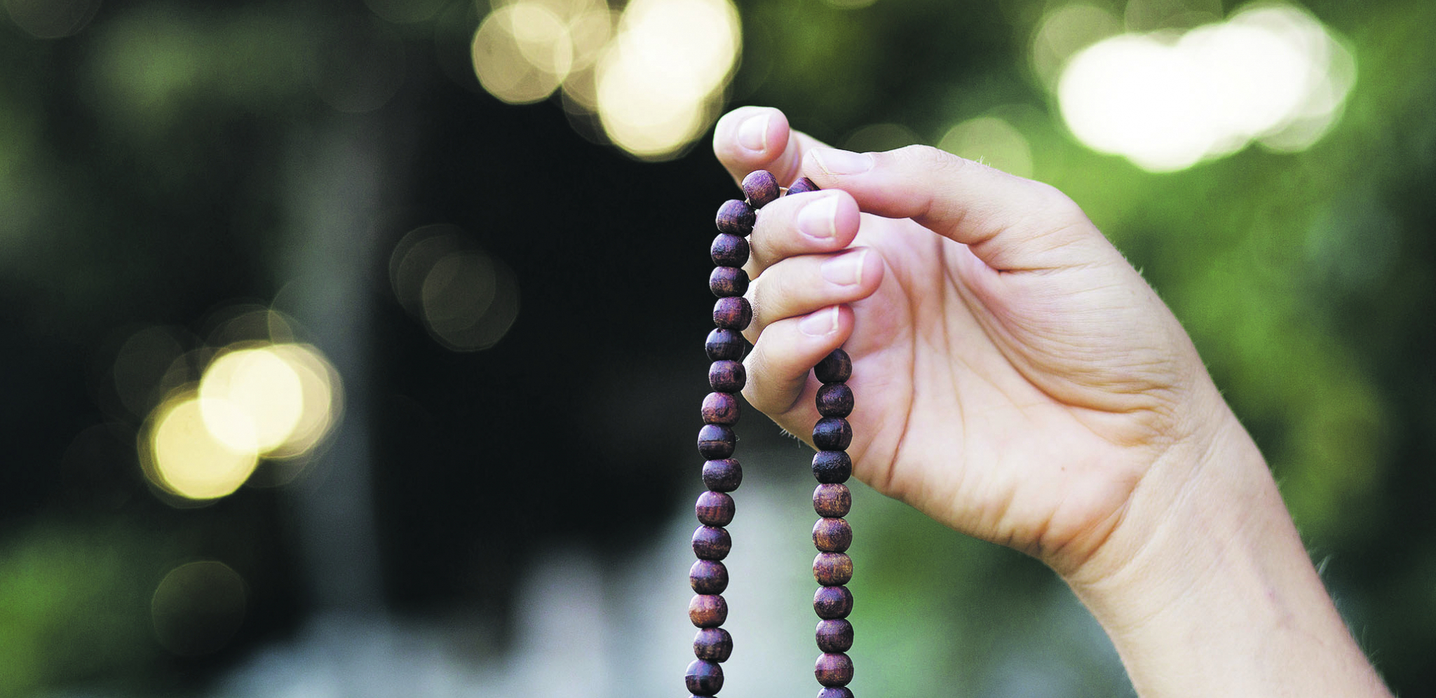 Ne bacajte pokidanu brojanicu: Evo šta je najbolje da uradite sa osveštanim stvarima