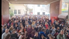 POBEDA ŠAHA U STAROJ PAZOVI Šahovski savez Srbije i SO Stara Pazova napravili događaj za pamćenje