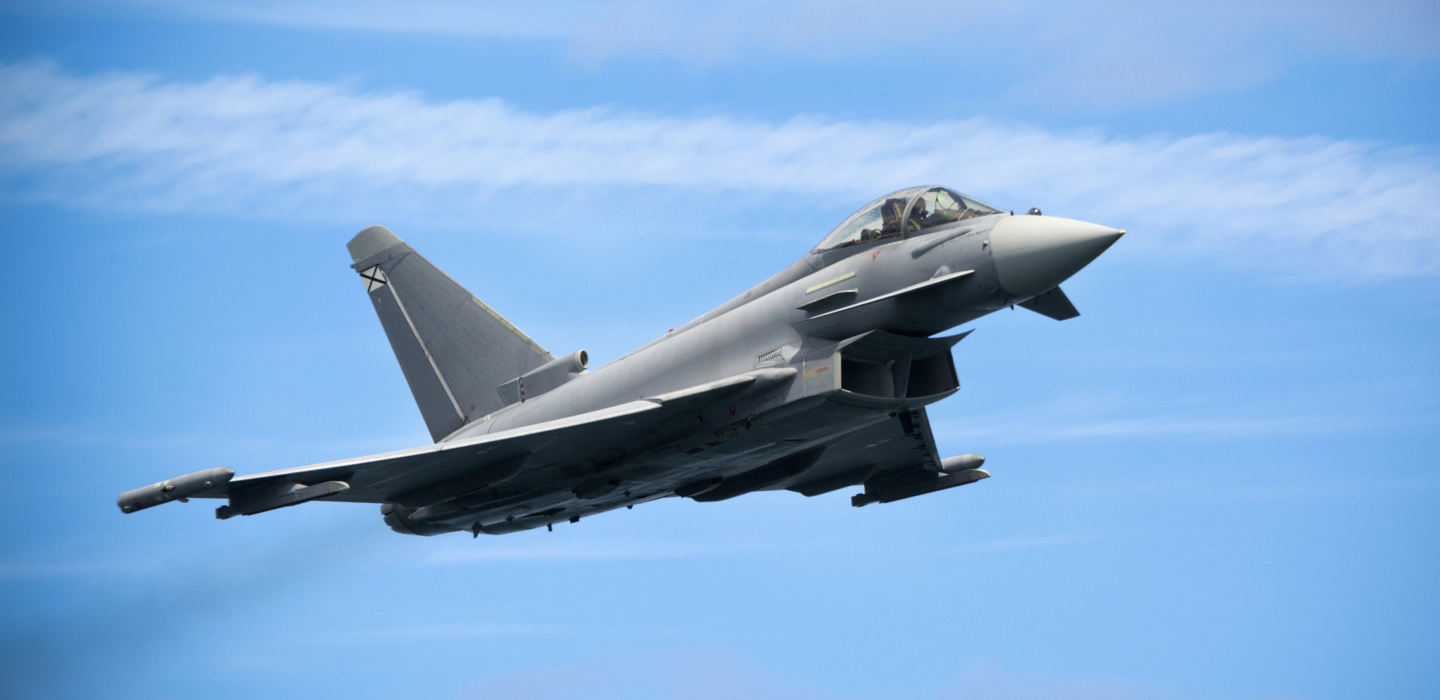 SJAJNA VEST Nabavljamo ponos britanske lovačke avijacije: Srbija kupuje i moćne tajfune