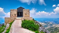 ISO JE JEDINI ODBIO DA RUŠI NJEGOŠEVU KAPELU "Neću da bacam prokletstvo na decu"