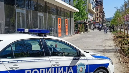 STRAVIČNA SCENA U NOVOM SADU Mladić izboden u bašti kockarnice