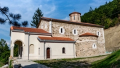 OVO MORATE DA VIDITE! U ovom manastiru nalaze se dve misteriozne freske za koje niko ne može da objasni odakle tu i šta predstavljaju (VIDEO)
