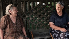 STARA VEROVANJA TVRDE Ako budete pevali u toku jela, imaćete ludog partnera, devojkama se daje okrajak hleba kako bi imale sreće kod ove bitne osobe!