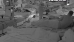 SKINULA IM PREKRIVAČ USRED ODNOSA, SEVNULO SVE Miljana prekinula žestoku akciju Gruje i Mime, on zapenio od besa (VIDEO)