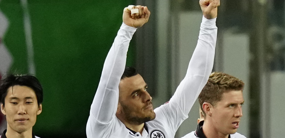 KOSTIĆ NAPLAĆUJE SJAJNE PARTIJE Srbin pred transferom karijere