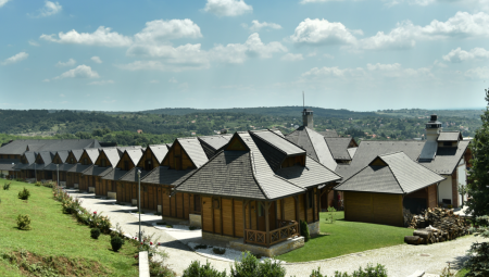 KATARINA DORUČAK U BANJI PLATILA 3.200 DIN: Posetila popularno mesto sa mužem, pa otkrila sve o cenama