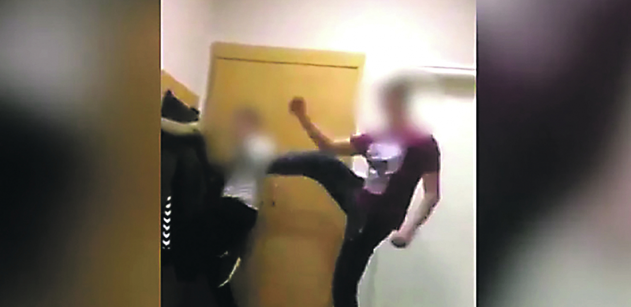 UŽASNO NASILJE NAD VRŠNJAKOM Drugovi tukli dečaka (12) iz Beograda na ekskurziji, hteli i šipkom da ga izudaraju