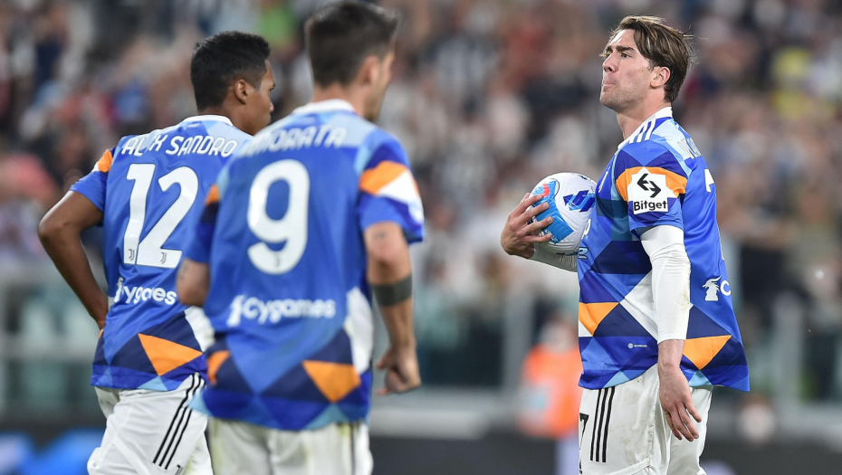 VLAHOVIĆ SPASAO JUVENTUS Mihajlovićeva Bolonja ostala sa devetoricom