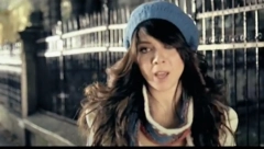 OKUPILA SE PORODICA KOVAČ SAMO KRISTINE NEMA Svi pozirali sa osmehom, a tu je i nova izabranica Kornelija (FOTO)