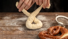 Najbolje su dok su vruće: Pekarske perece (RECEPT)