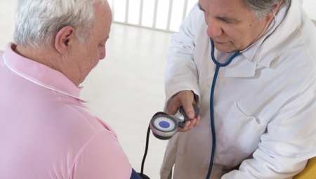 OVE DVE VEŽBE SNIŽAVAJU KRVNI PRITISAK Veoma su lagane i svako ih može uraditi