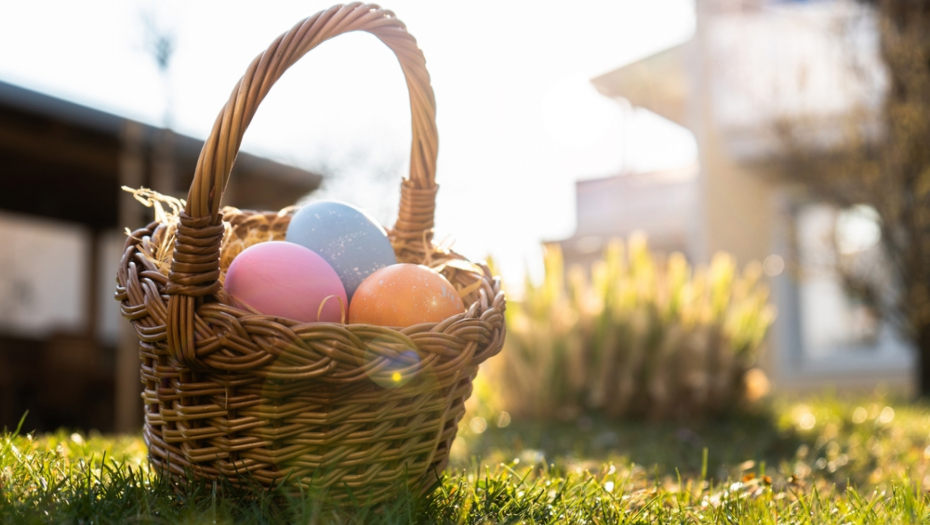 SVE ŠTO VAM JE POTREBNO JE PIRINAČ Ovo je neverovatna tehnika farbanja jaja