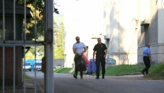 VEZAO MLADIĆA U ŠPAJZ, PA MU S NOŽEM U RUKAMA PRETIO Zbog ovog advokatovog poteza otkazano suđenje Darku Kostiću