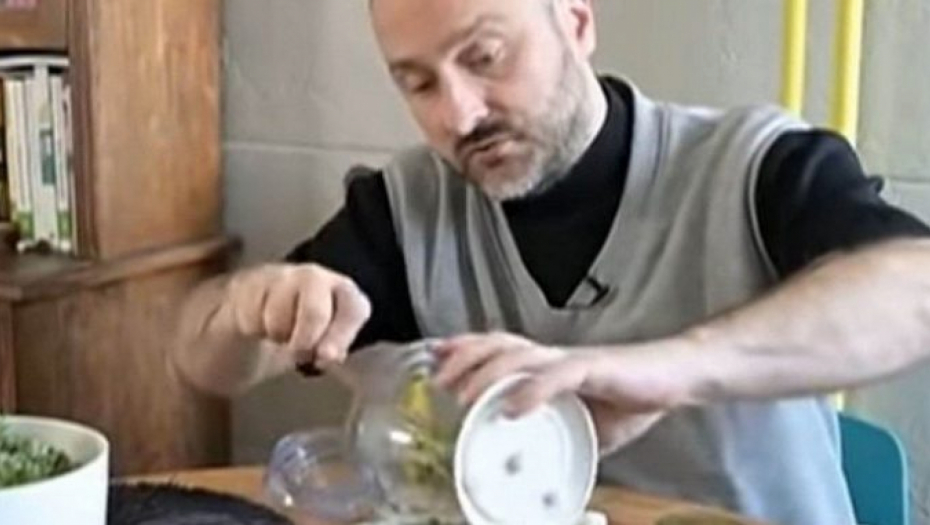 TRAVAR MOMČILO OBRADOVAO PUŠAČE Ovaj čaj čisti pluća od nikotina i katrana