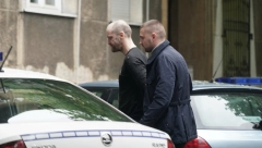 KREĆE PRETRES PROTIV MODNOG DIZAJNERA Darko Kostić sutra najzad pred Prvim osnovnim sudom