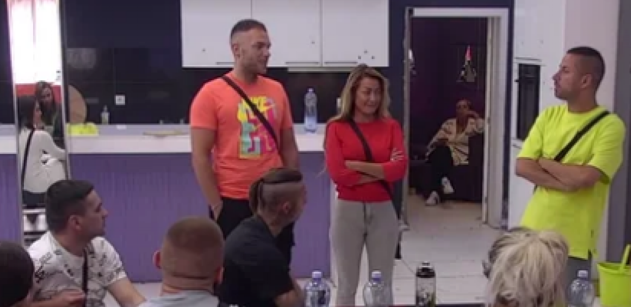 RASKRINKANI Anđelo i Sandra otkrili kada će se dogoditi prvi poljubac, Đedović poludeo pa izneo detalje koje javnost nije znala