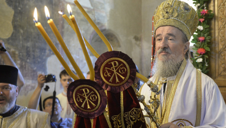 VLADIKA MILEŠEVSKI ATANASIJE RAKITA U VASKRŠNJEM INTERVJUU ZA ALO! PORUČUJE: Rađajte se, Srbi!