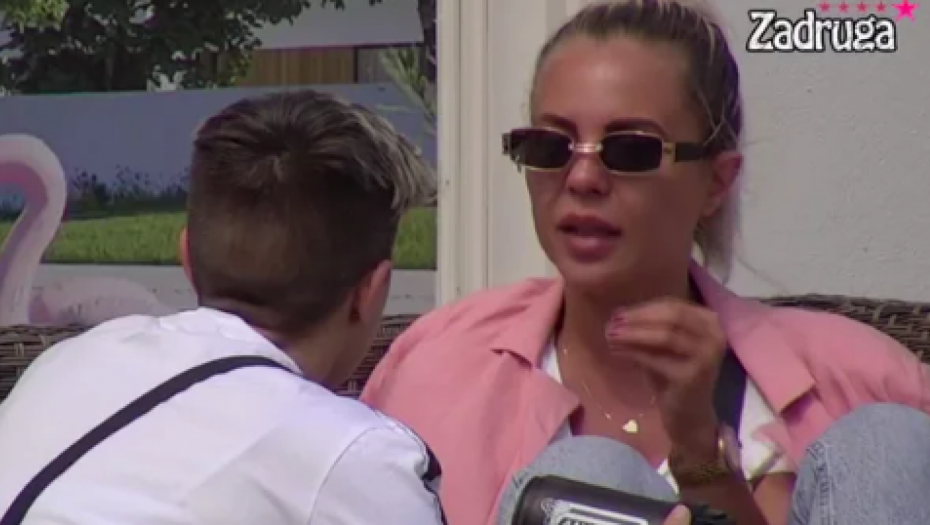 REKLA SAM TI DA ME NE GLEDAŠ I NE PRILAZIŠ MC Aleks besna na Matoru, Tomićeva smirivala situaciju