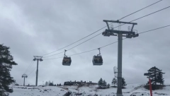JAK VETAR ZAUSTAVIO ZLATIBORSKU GONDOLU Zbog nevremena ne radi najveća turistička atrakcija u Srbiji