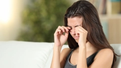 Može da bude opasno! Larve ovčijih mušica mogu da izazovu svrab oka