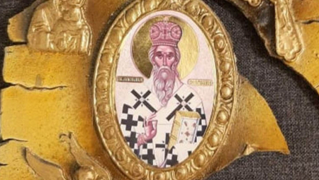 DESILO SE ČUDO ZA VASKRŠNJE PRAZNIKE Ikona pala sa zida tokom zemljotresa, lik sveca ostao neoštećen