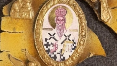 DESILO SE ČUDO ZA VASKRŠNJE PRAZNIKE Ikona pala sa zida tokom zemljotresa, lik sveca ostao neoštećen