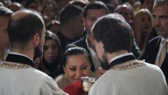 POSTI SVAKI POST VEĆ 11 GODINA Ceca Ražnatović na Vaskršnjem pričešću, a ova slika će vas oduševiti (FOTO)