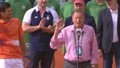 EMOTIVNI ZAVRŠETAK TURNIRA U BEOGRADU Đokovićev "teniski otac" se rasplakao pred navijačima: Samo smo Srđan i ja znali da će Nole biti najbolji