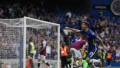 LUDILO U LONDONU Čelsi u 90. minutu do pobede u derbiju, Barnli iznenadio "vukove" i ostao u igri za opstanak