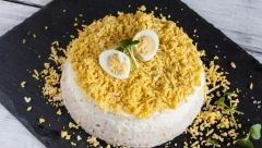 RECEPT OD POPUCALIH VASKRŠNJIH JAJA: Napravite preukusnu bogatu slanu tortu