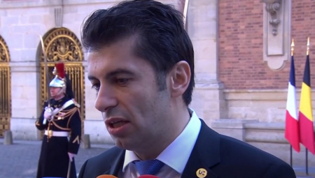 DONIRAJTE MESEČNU PLATU ZA UKRAJINU Premijer Bugarske izašao pred građane sa nesvakidašnjim predlogom