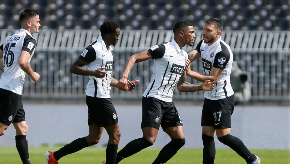 PARTIZAN IZMIRIO DUGOVE FIFA ukinula suspenziju crno-belima