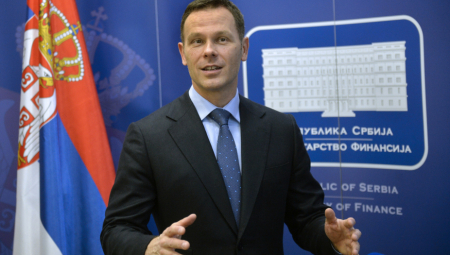 SRBIJA IMA VEĆE PRIHODE, PORAST ZARADA I PROMETA Siniša Mali objasnio: Razlog su realna privredna kretanja