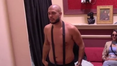 DEJAN UPAO U STUDIO, PA NAPRAVIO HAOS Dalila se pronašla u rečima bivšeg muža, a evo šta je Car pokušao da sazna