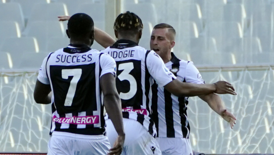 DEBAKL MILENKOVIĆEVE FJORENTINE Udineze napunio mrežu "viole"