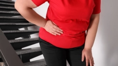 DESNA STRANA STOMAKA NE BOLI SAMO ZBOG SLEPOG CREVA: Ovim osam simptoma su alarm za problem sa zdravljem