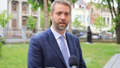 POTPISAN UGOVOR O PROIZVODNJI ELEKTRIČNOG AUTOMOBILA U KRAGUJEVCU Dašić: Za nas je to strašno značajno, zbog Kragujevca, zbog cele Šumadije