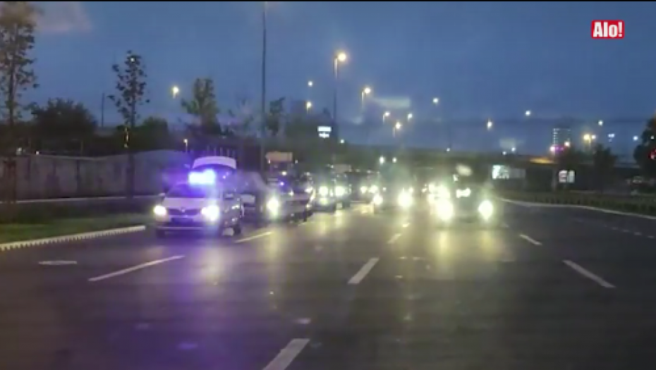 NOSIO JE KAČKET, MASKU I RUKAVICE Ubica sa Novog Beograda ostavio brojne tragove na licu mesta, kamera uspela da mu snimi lice