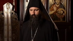 ŽIVOTNE OKOLNOSTI SU GA NAVELE DA SE ZAMONAŠI Naš poznati glumac je pronašao spas u veri, iznenadićete se o kome se radi!