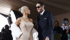 OČARAO JE MNOGE ŽENE I OSVOJIO KIM: Prava je enigma Holivuda, život mu je obeležila strašna tragedija