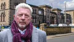 OD NJEGOVOG IZVAJANOG TELA STAJE PAMET Sin slavnog tenisera Borisa Bekera važi za najpoželjnijeg muškarca u Velikoj Britaniji, ne liči na oca