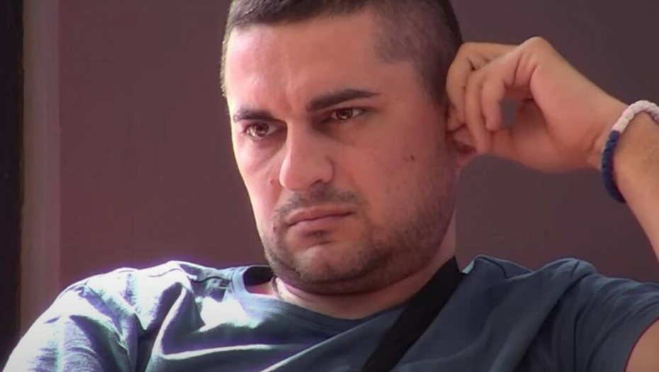 BEBICA VISI NA OGRADI  Nakon Miljaninog priznanja da voli Zolu, Macanović pokušao da pobegne iz rijalitija (FOTO)